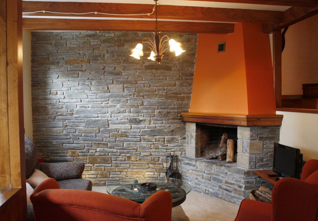 Apartamentos Valle De Aran Mont Room photo